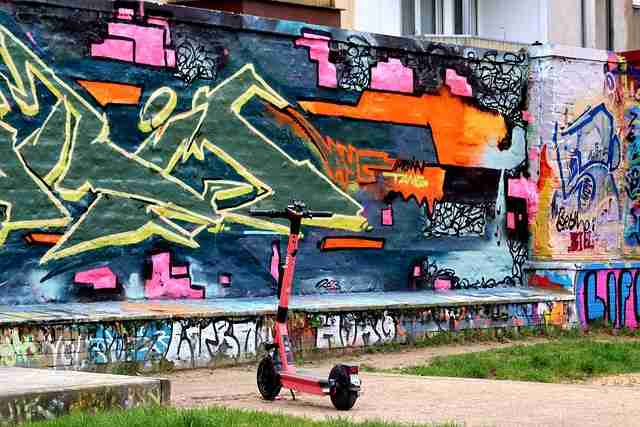 【51漫画官网】环绕式底层逻辑溯源 - 立体呈现，51漫画官方正版